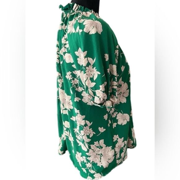 Sienna  Sky Green Floral Blouse size medium - Picture 3 of 8
